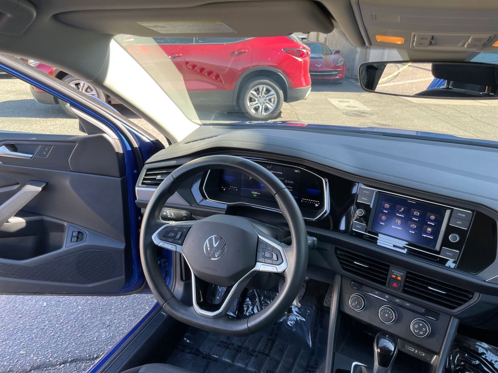 Thumbnail: 2024 Volkswagen Jetta - 32