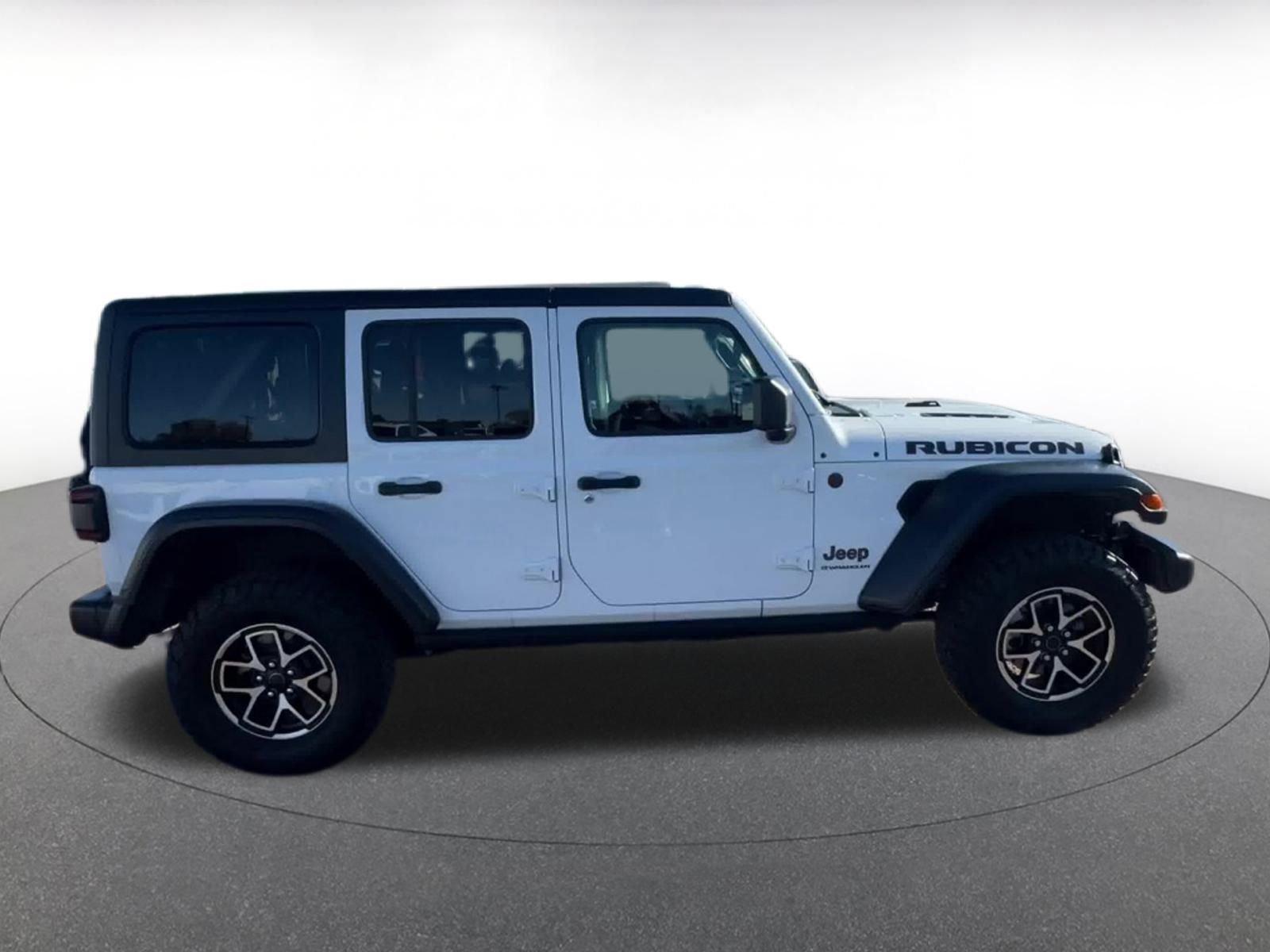 Thumbnail: 2025 Jeep Wrangler - 16