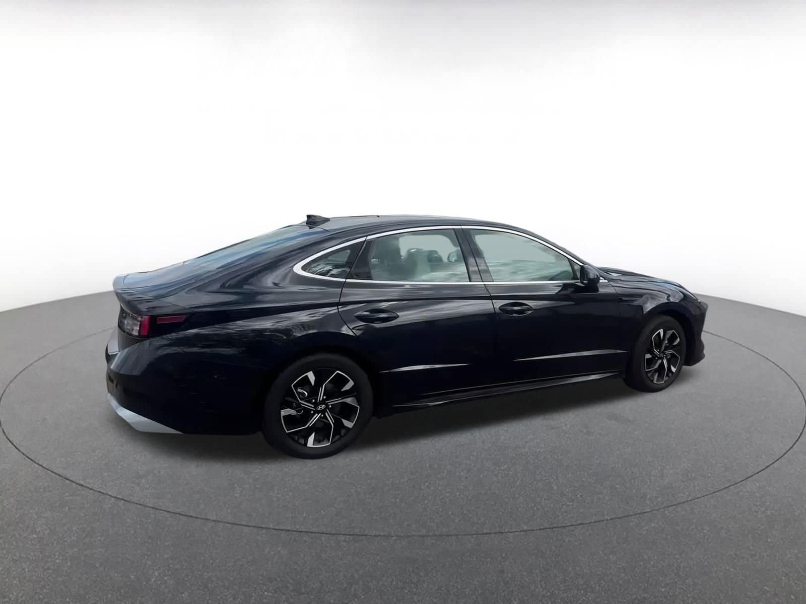 Thumbnail: 2025 Hyundai Sonata - 8