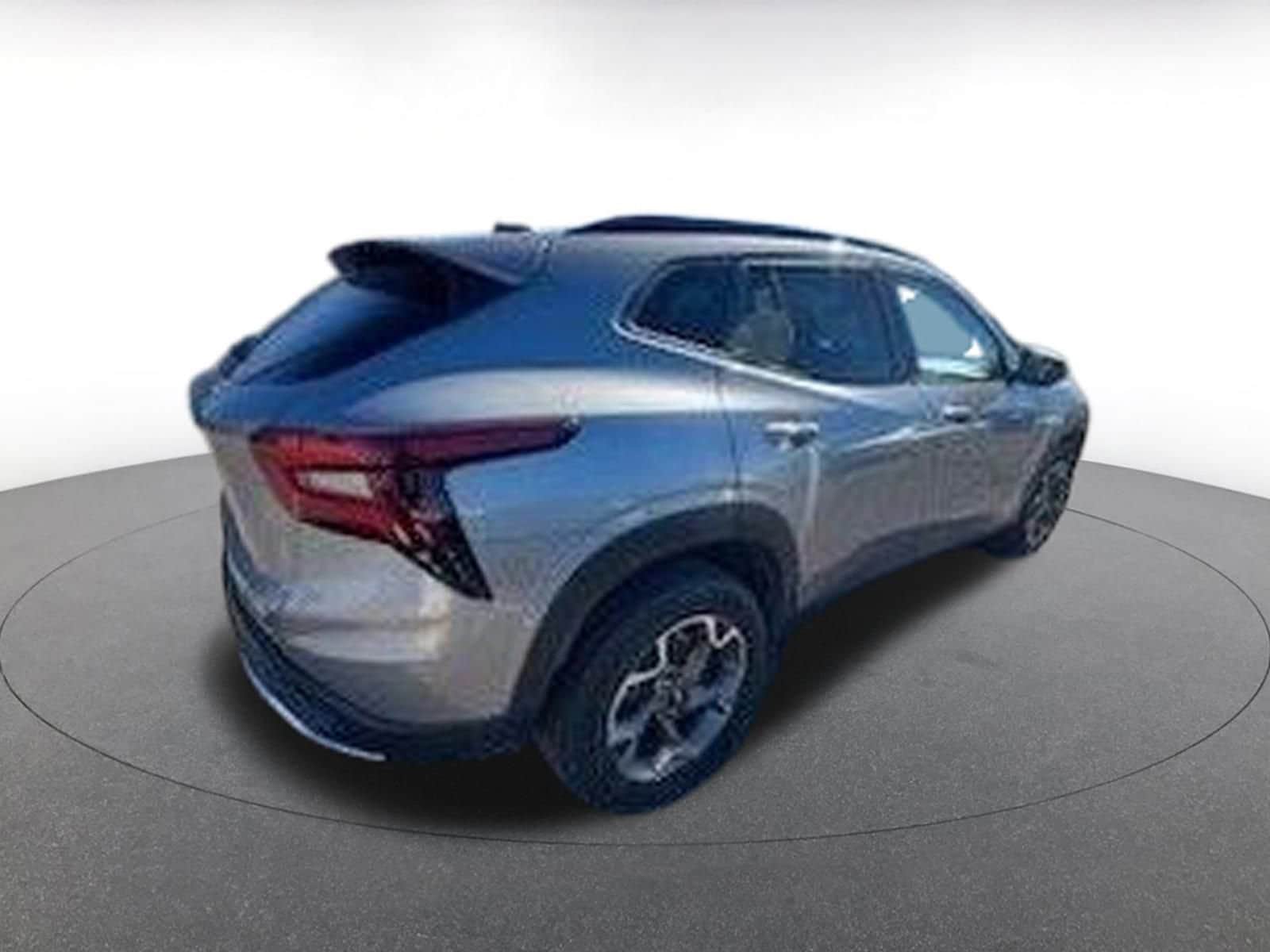 Thumbnail: 2025 Chevrolet Trax - 9