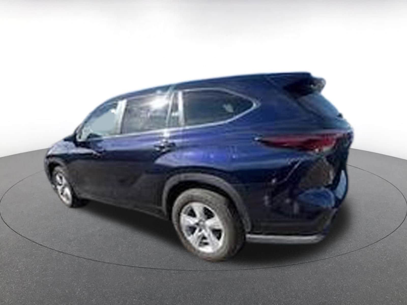 Thumbnail: 2025 Toyota Highlander - 7