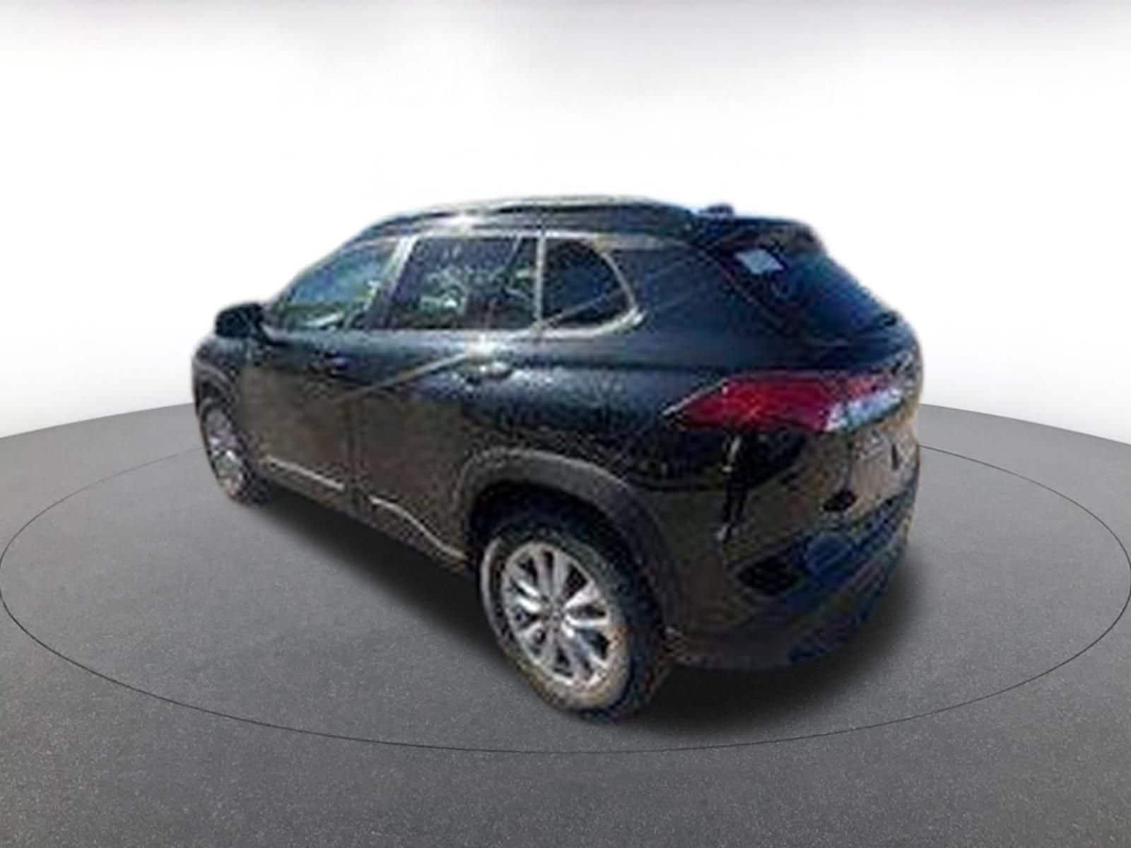 Thumbnail: 2025 Toyota Corolla Cross - 4