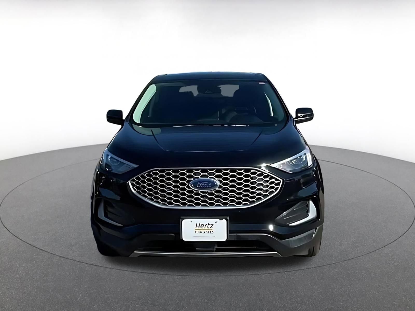 Thumbnail: 2023 Ford Edge - 4