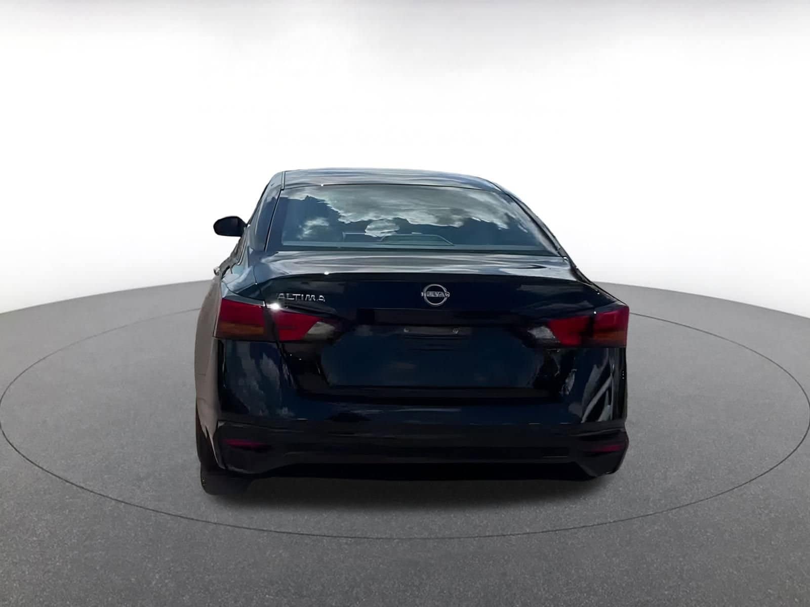 Thumbnail: 2024 Nissan Altima - 11