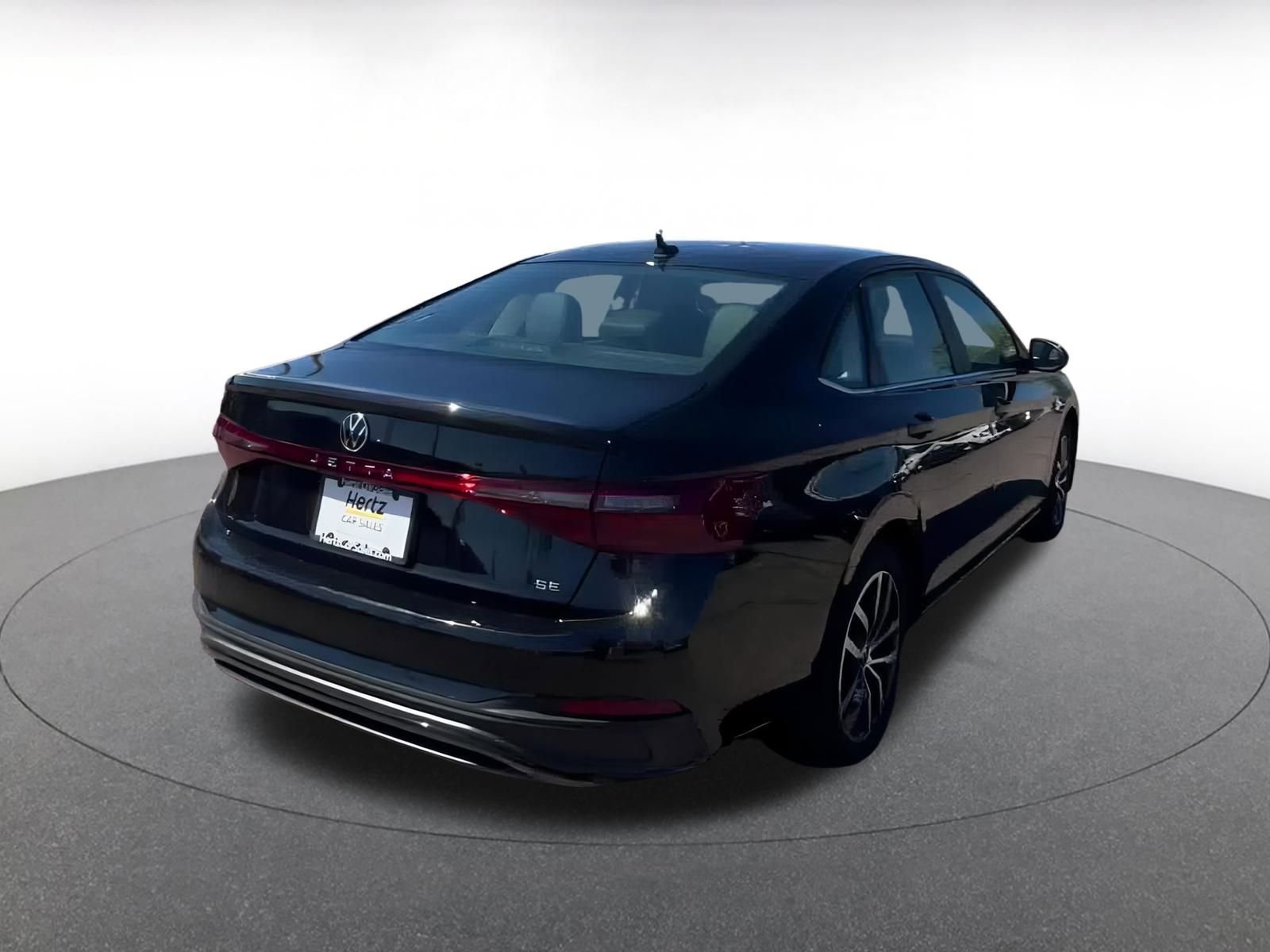 Thumbnail: 2025 Volkswagen Jetta - 14