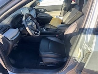 Thumbnail: 2025 Jeep Compass - 10