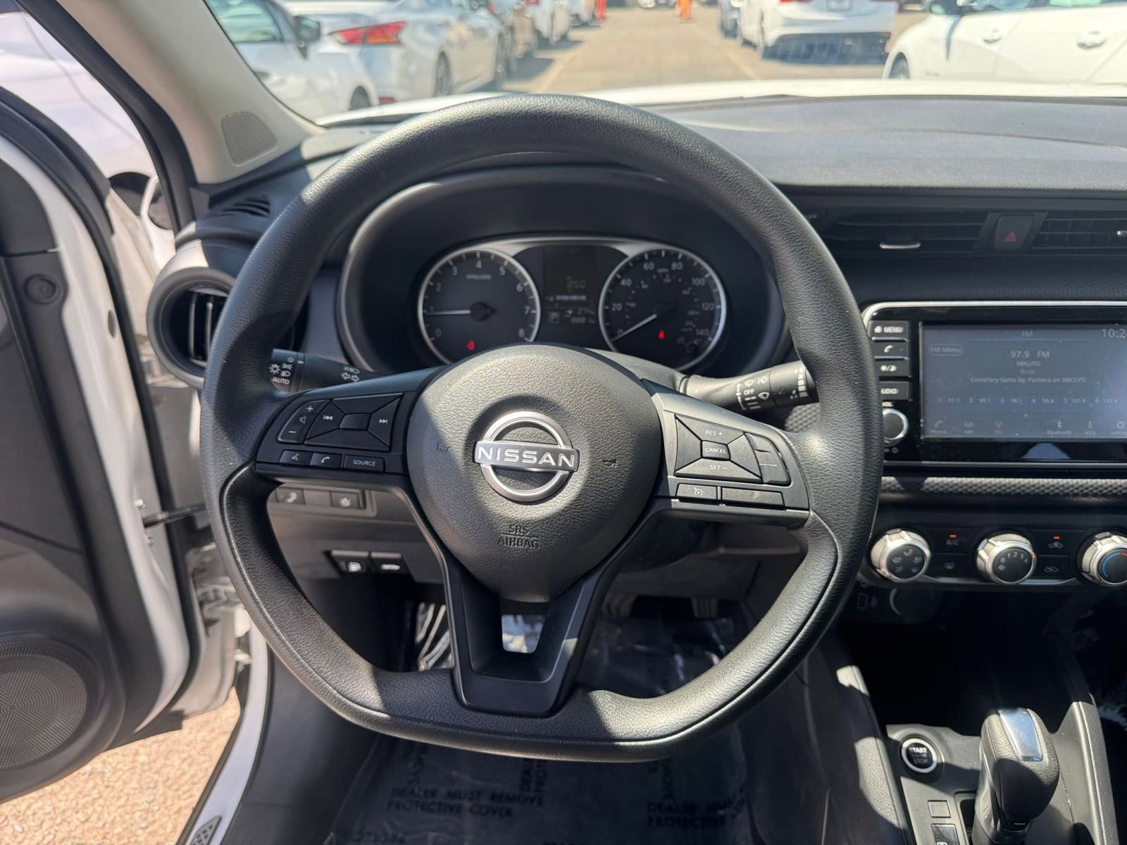 2024 Nissan Kicks S 27