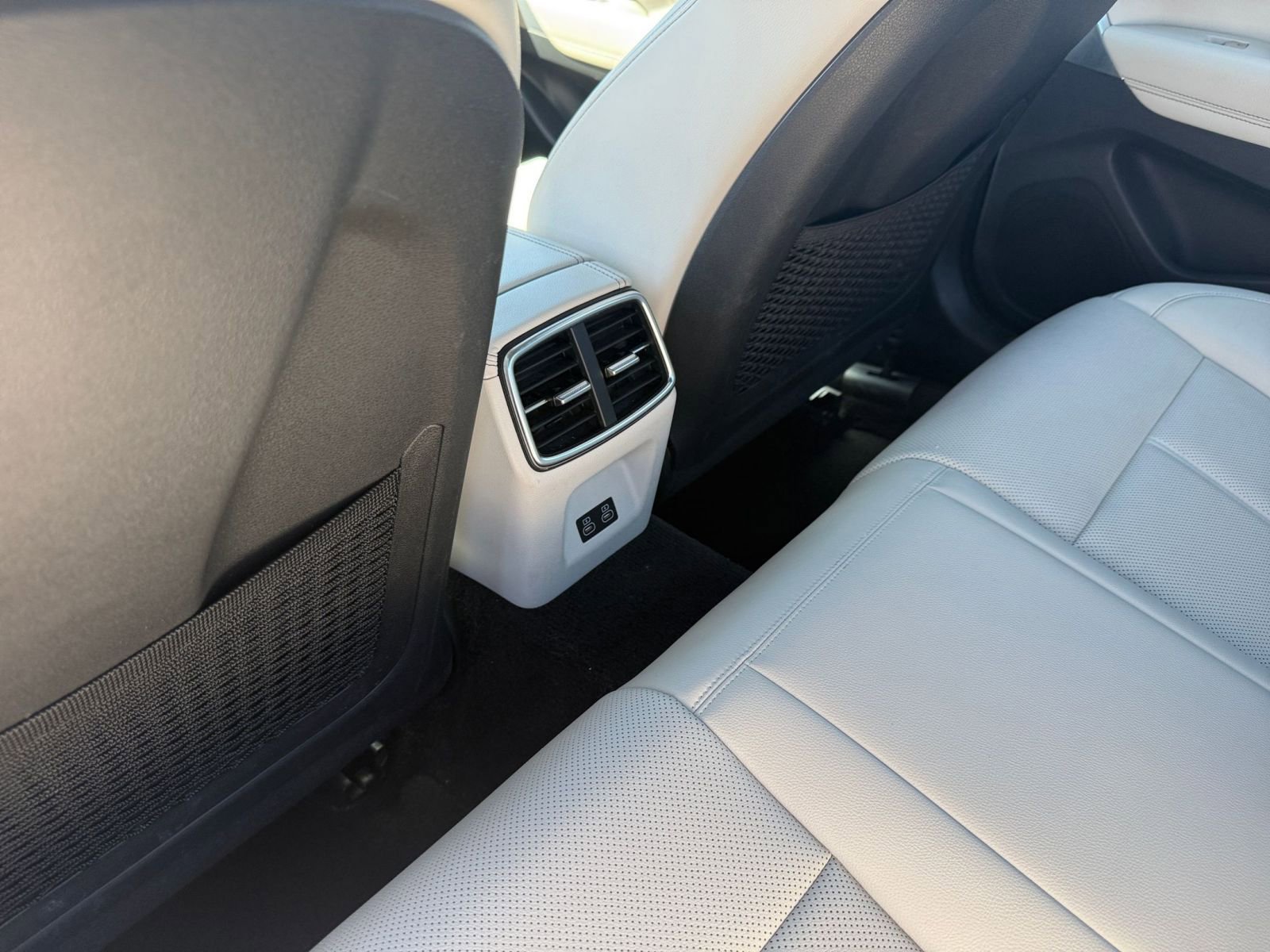 Thumbnail: 2025 Genesis G70 - 23