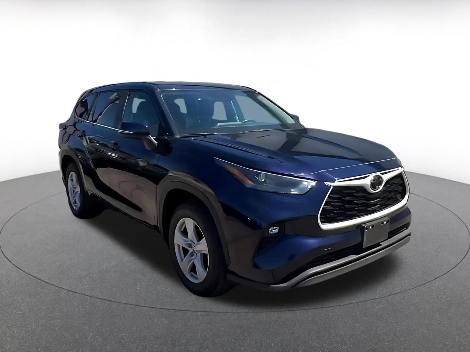 Thumbnail: 2025 Toyota Highlander - 3