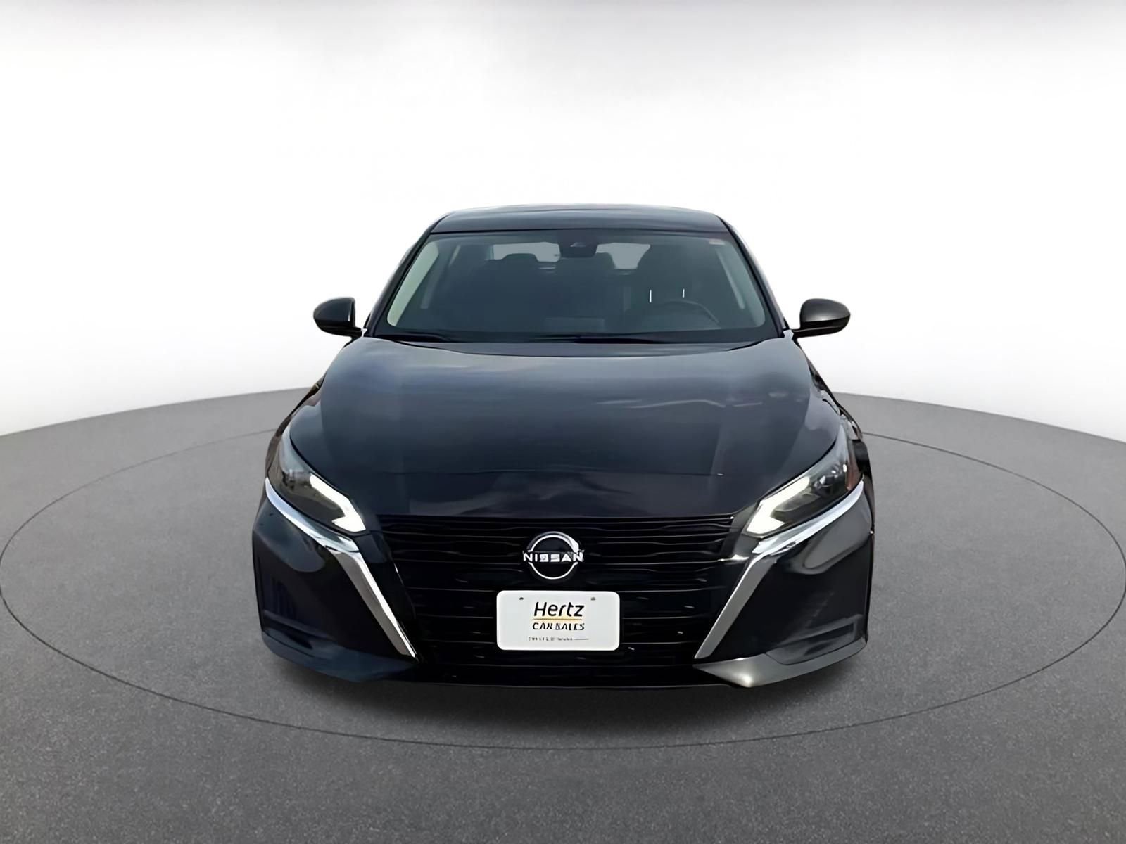 Thumbnail: 2025 Nissan Altima - 4