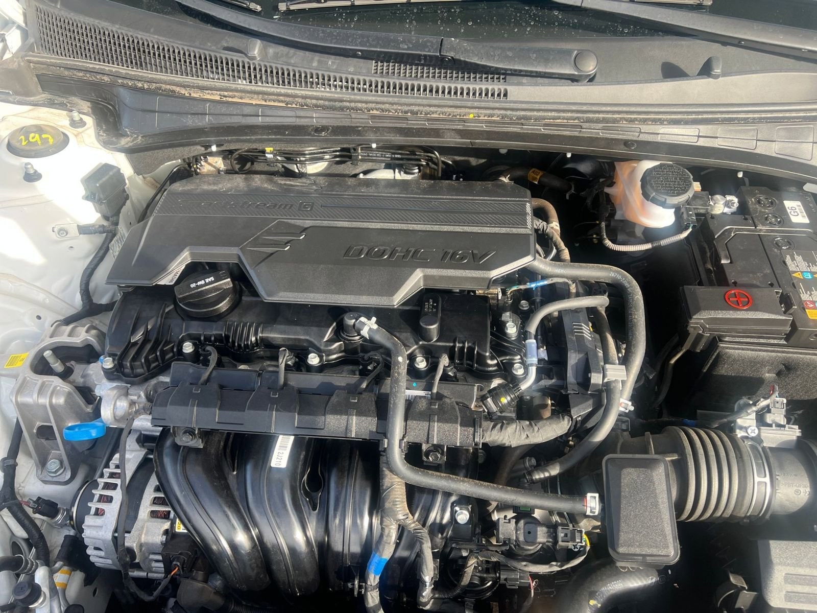 Thumbnail: 2025 Hyundai Elantra - 32