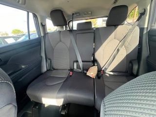 Thumbnail: 2025 Toyota Highlander - 16