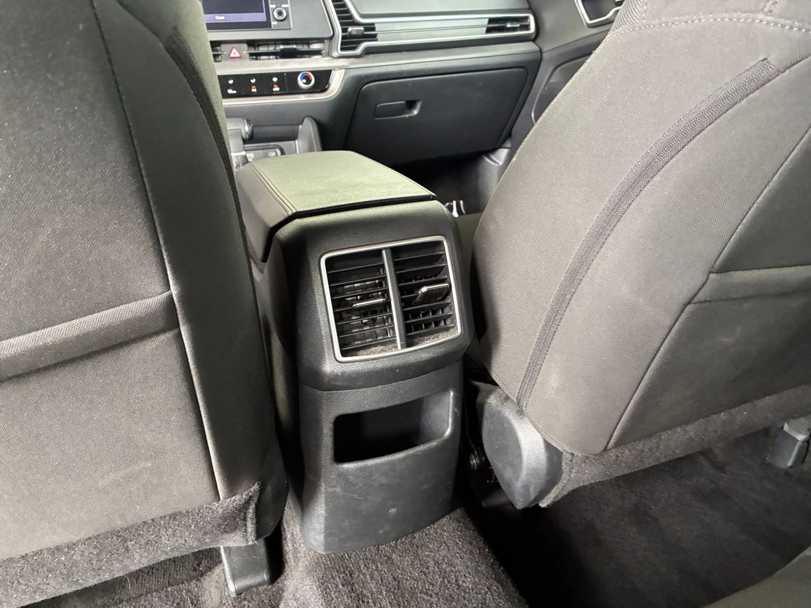 Thumbnail: 2025 Kia Sportage - 22