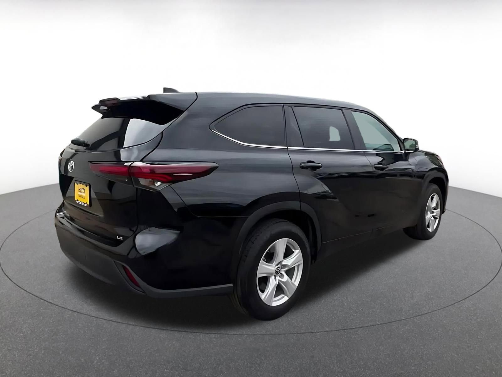 Thumbnail: 2025 Toyota Highlander - 15