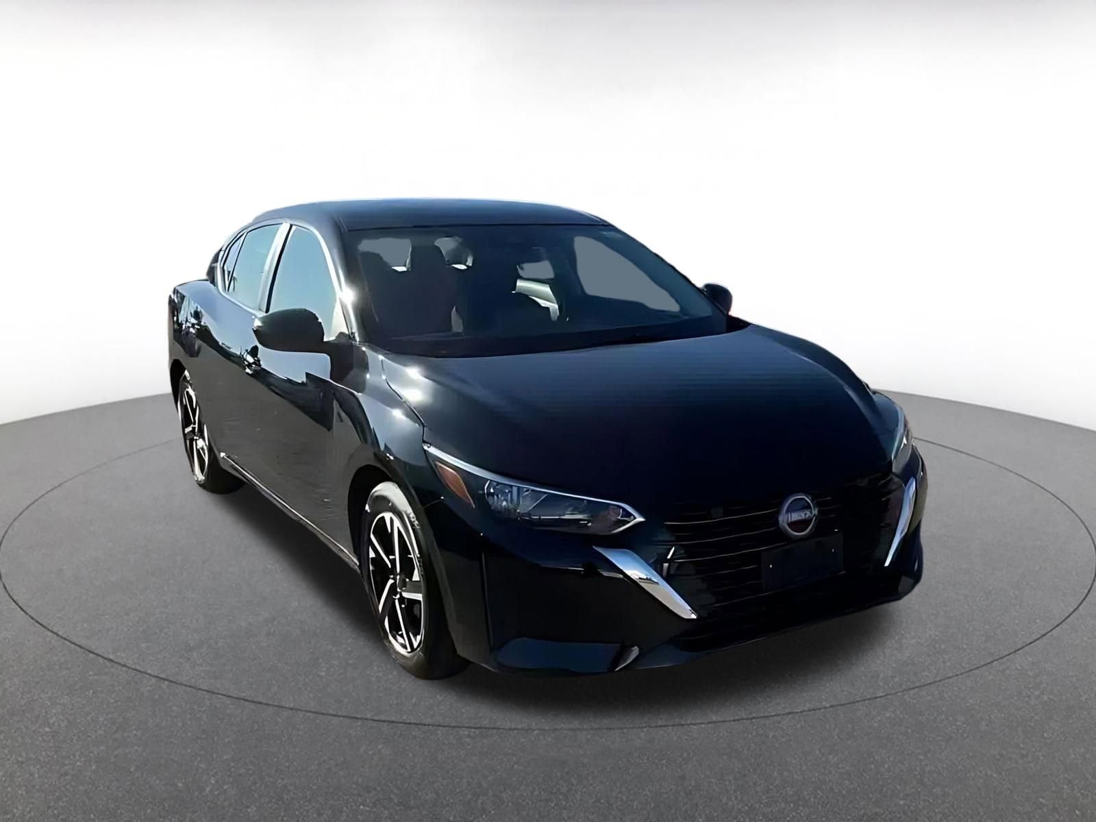 Thumbnail: 2025 Nissan Sentra - 3