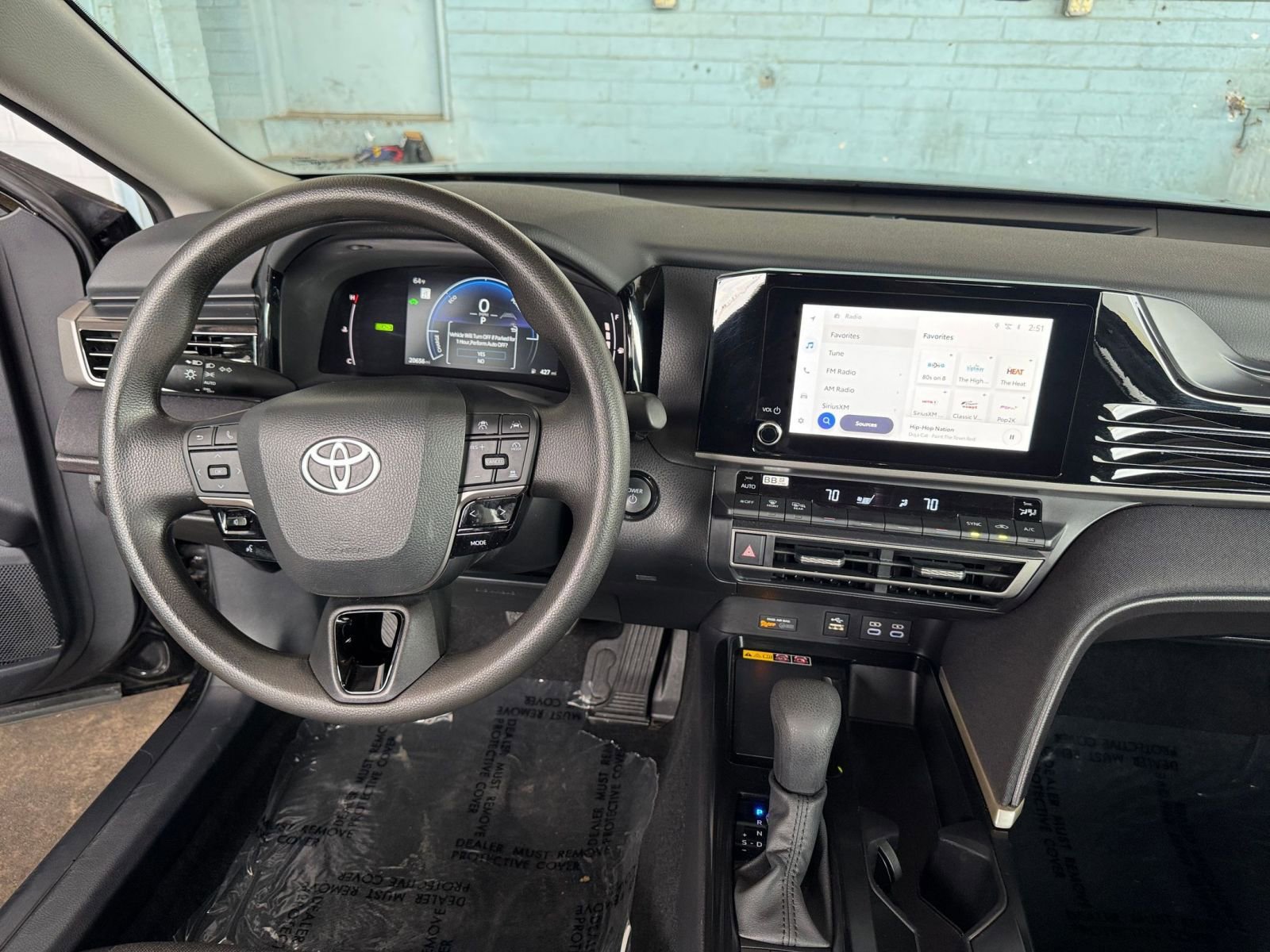 Thumbnail: 2025 Toyota Camry - 32