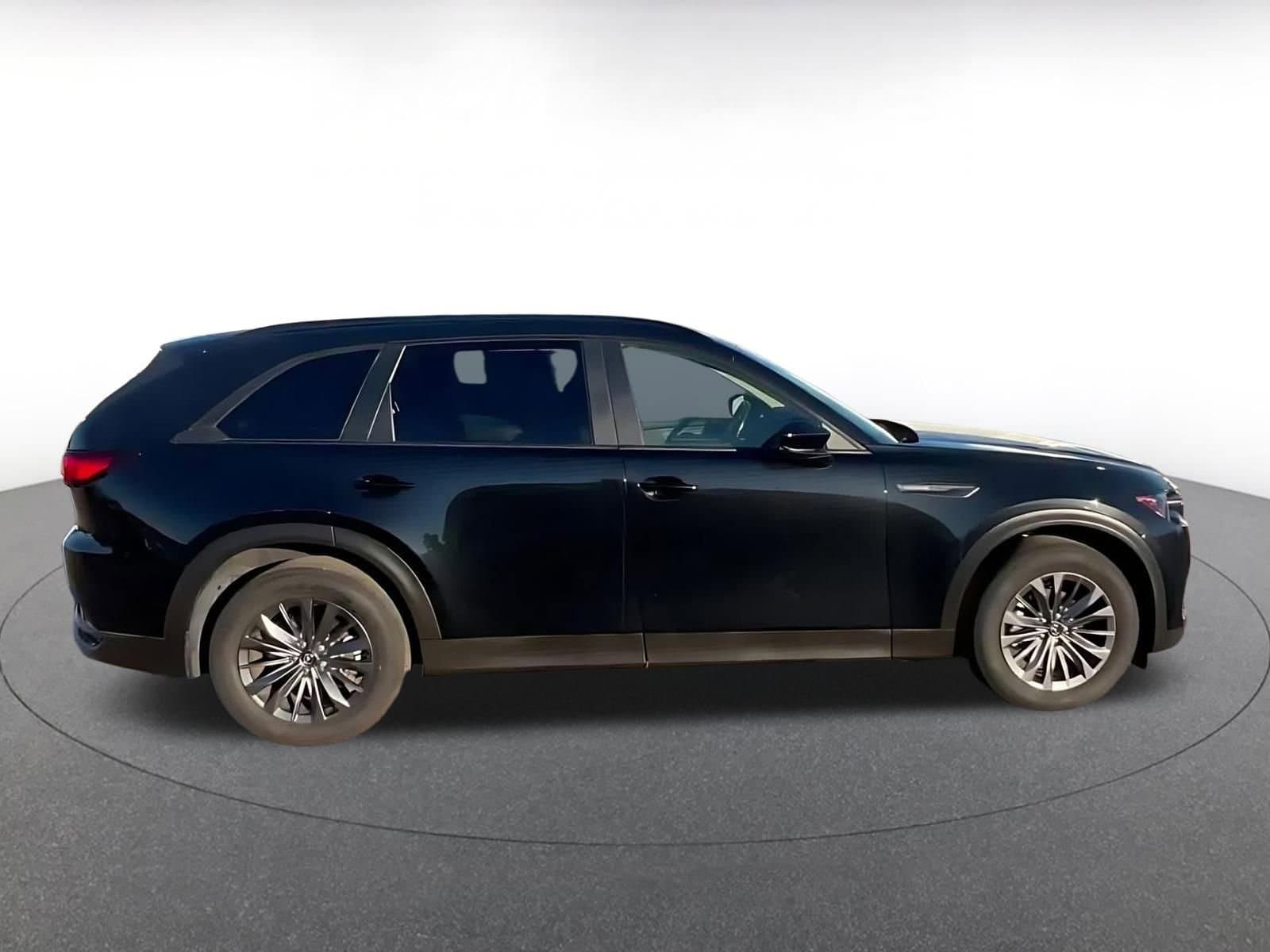 Thumbnail: 2025 Mazda CX-70 - 16