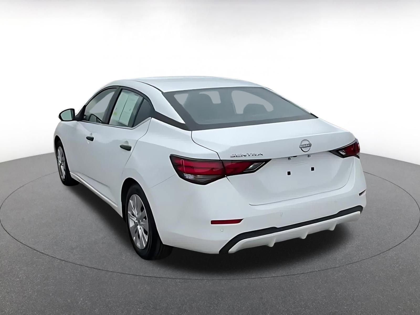 Thumbnail: 2025 Nissan Sentra - 11