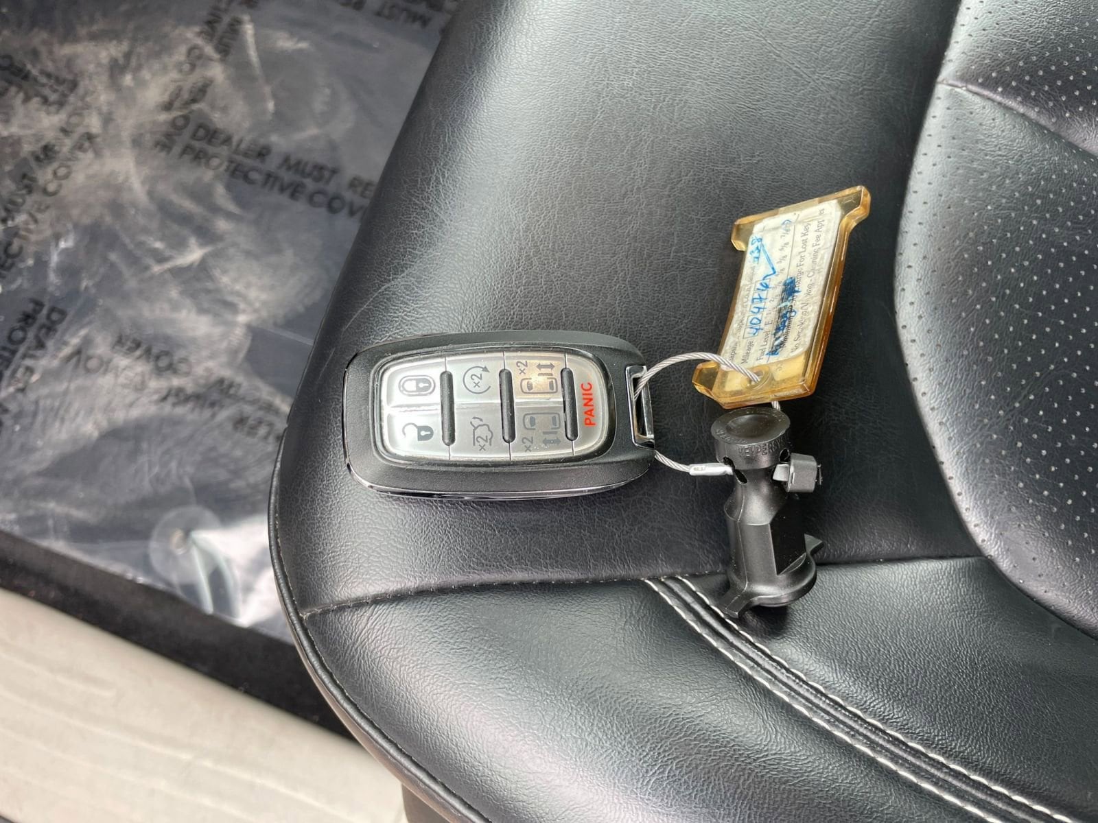 Thumbnail: 2023 Chrysler Pacifica - 21