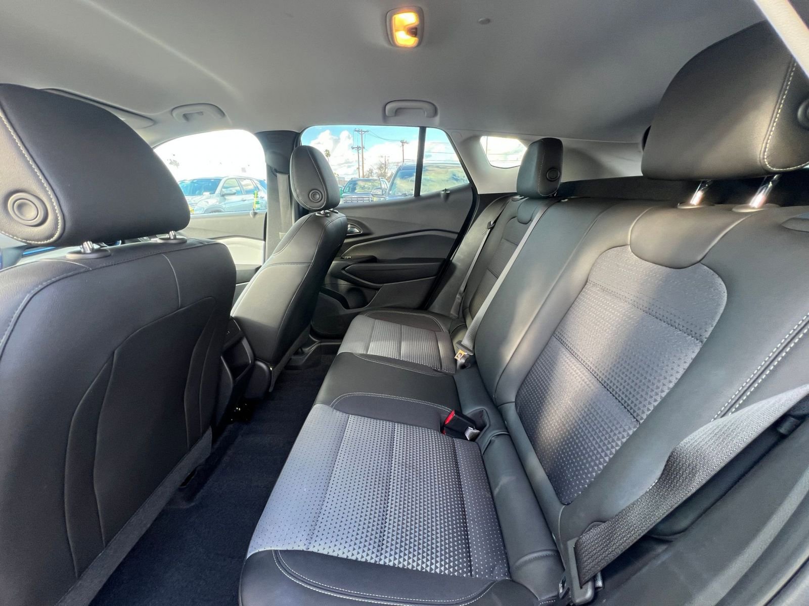 Thumbnail: 2025 Chevrolet Trax - 25