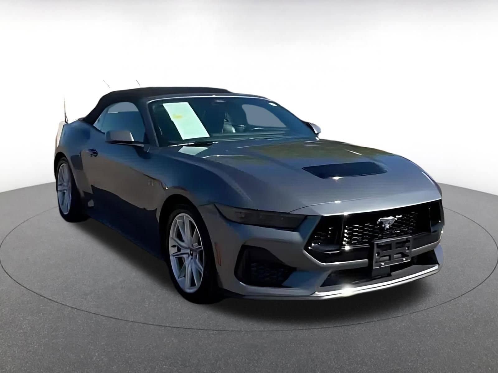 Thumbnail: 2025 Ford Mustang - 3