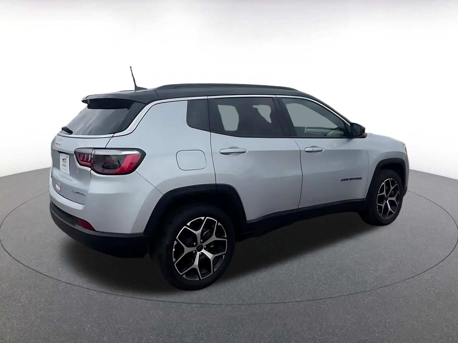Thumbnail: 2025 Jeep Compass - 15