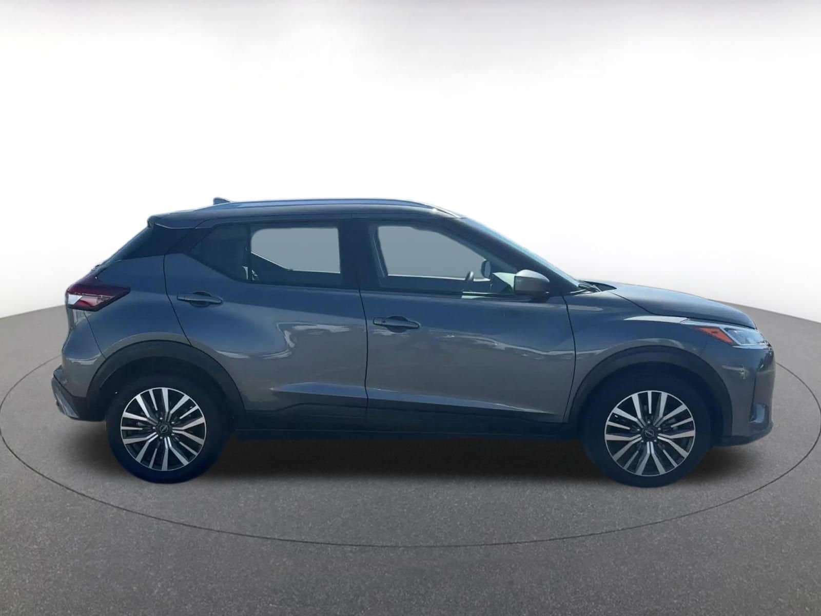 Thumbnail: 2024 Nissan Kicks - 16