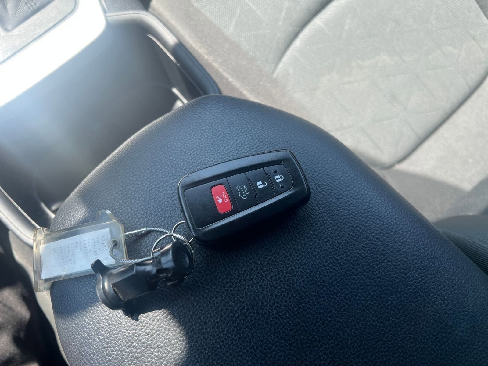 2024 Toyota RAV4 XLE 22