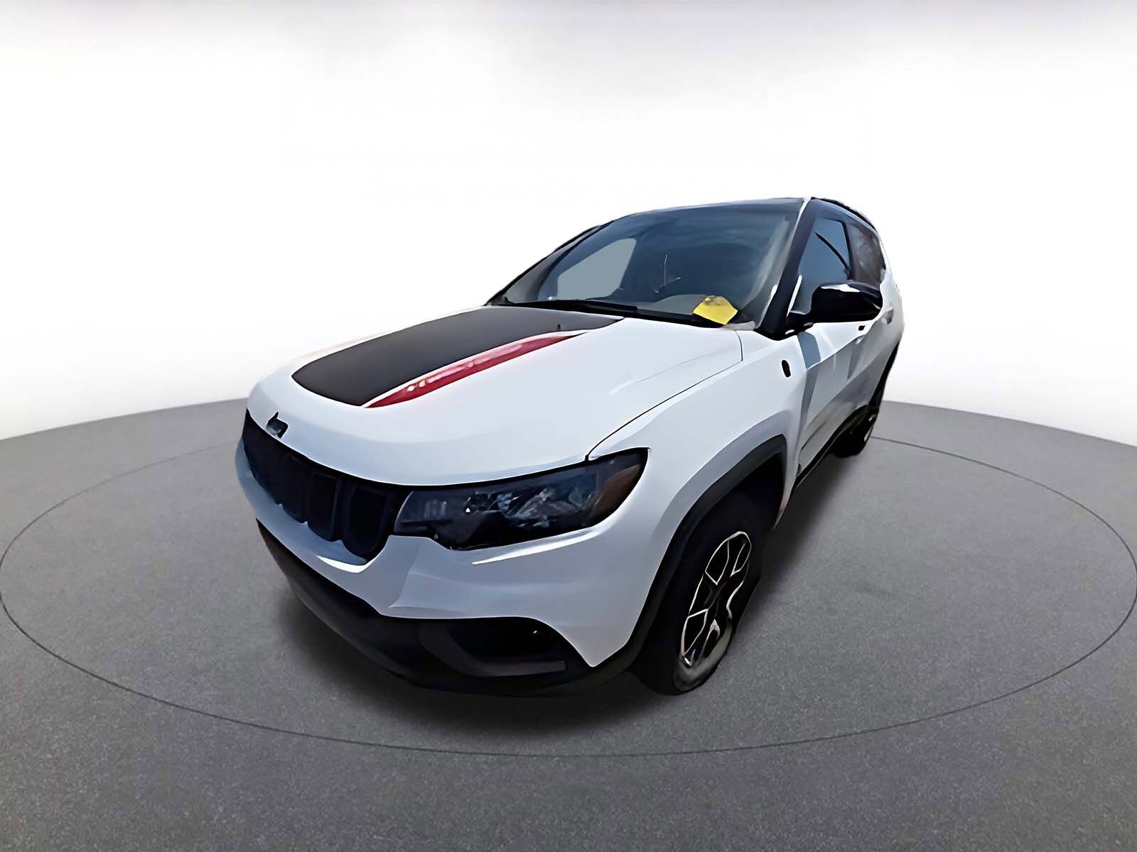 Thumbnail: 2025 Jeep Compass - 3