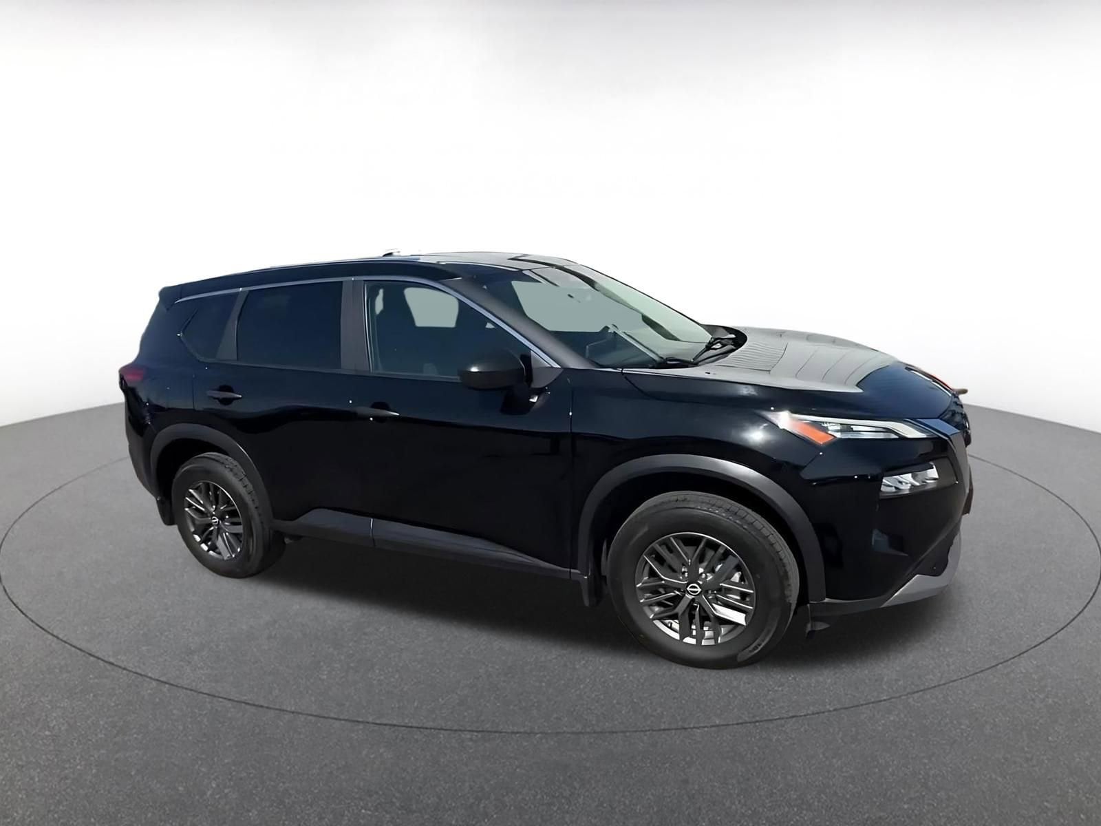 Thumbnail: 2023 Nissan Rogue - 2