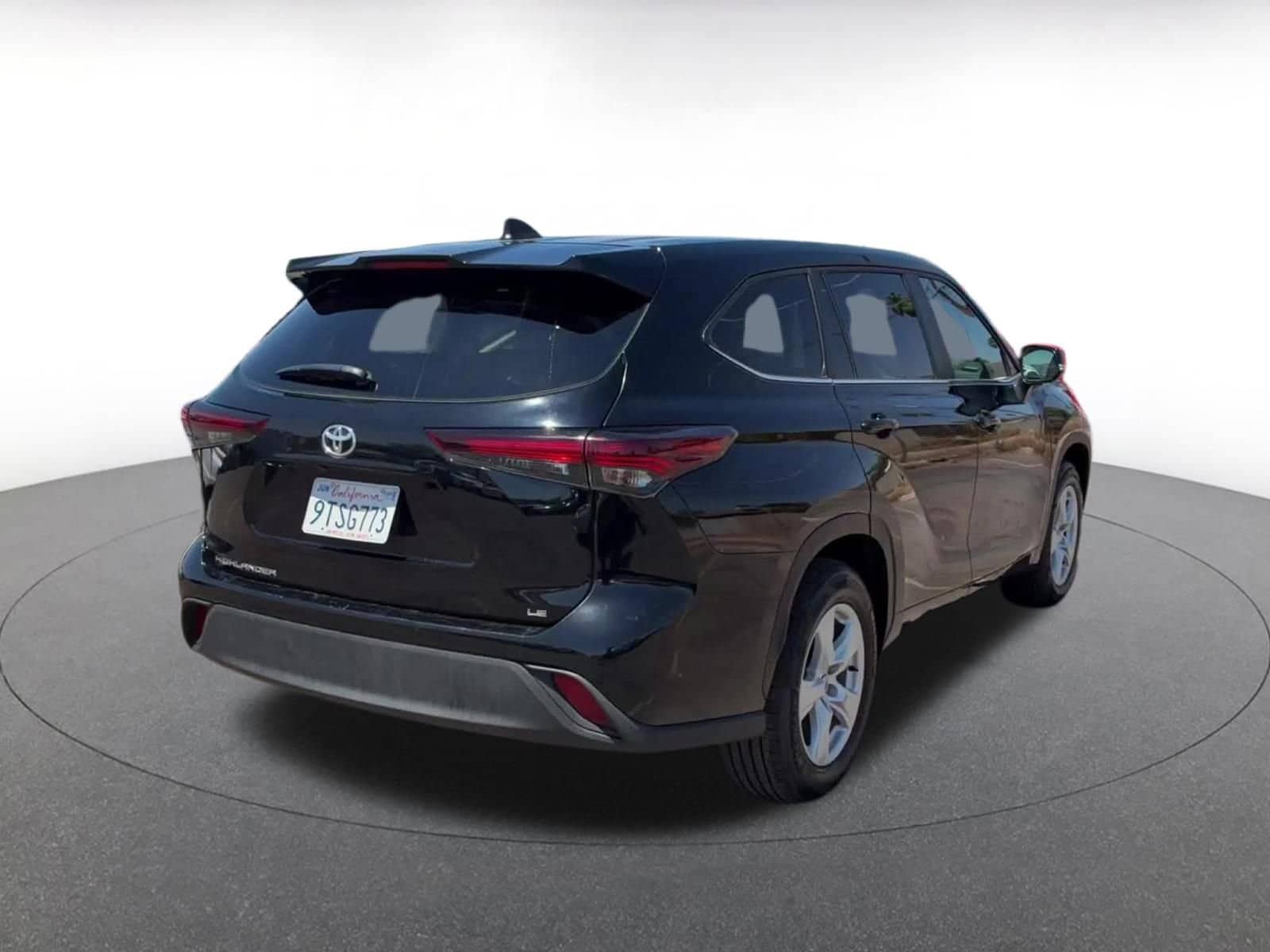 Thumbnail: 2025 Toyota Highlander - 15