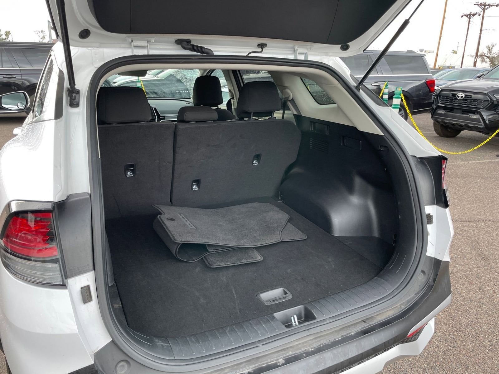 Thumbnail: 2025 Kia Sportage - 30