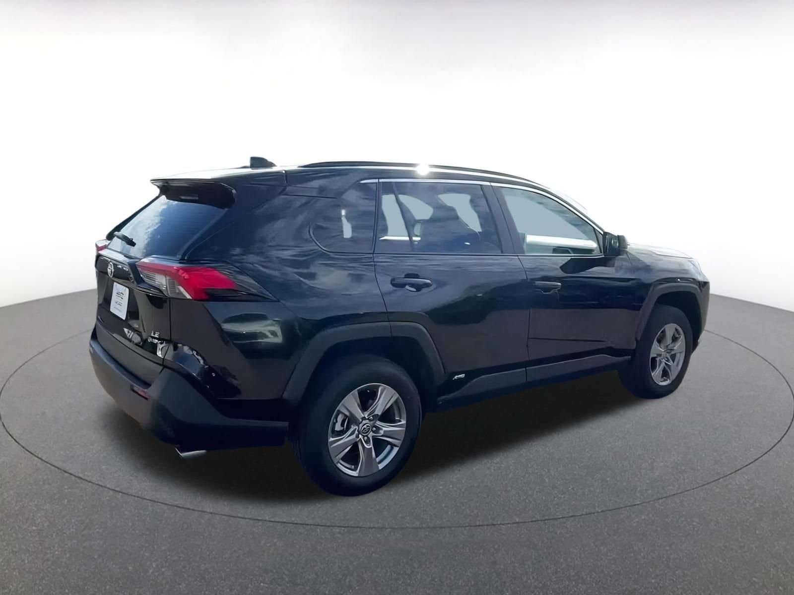 Thumbnail: 2025 Toyota RAV4 - 15