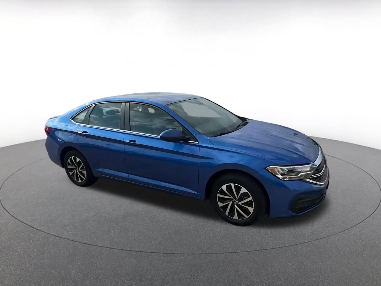 Thumbnail: 2024 Volkswagen Jetta - 2