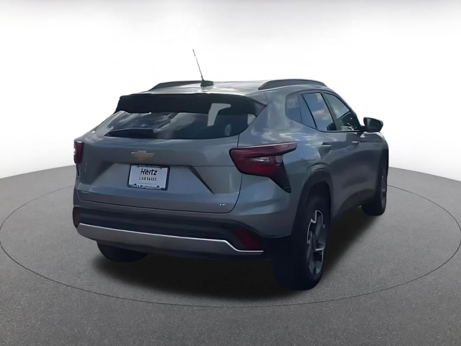 Thumbnail: 2025 Chevrolet Trax - 16