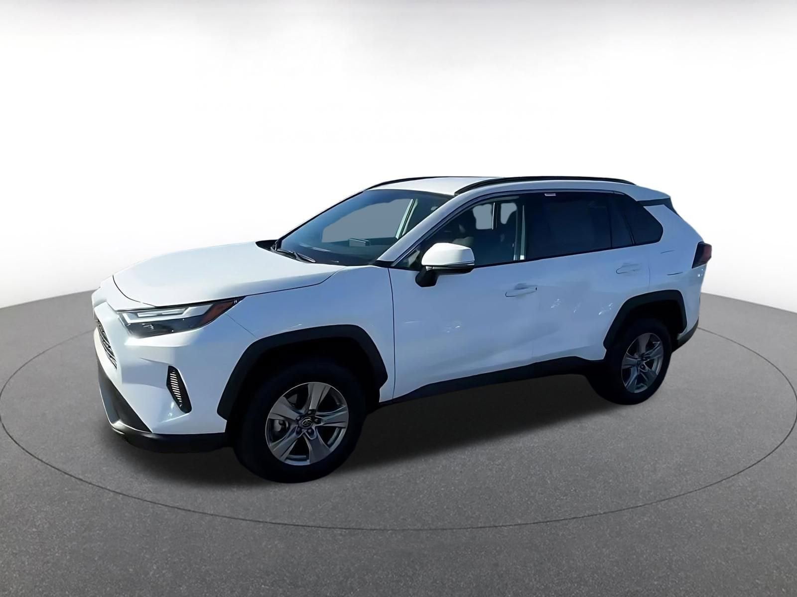 Thumbnail: 2025 Toyota RAV4 - 8