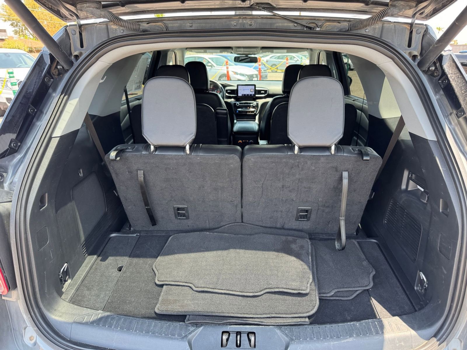 Thumbnail: 2023 Ford Explorer - 31