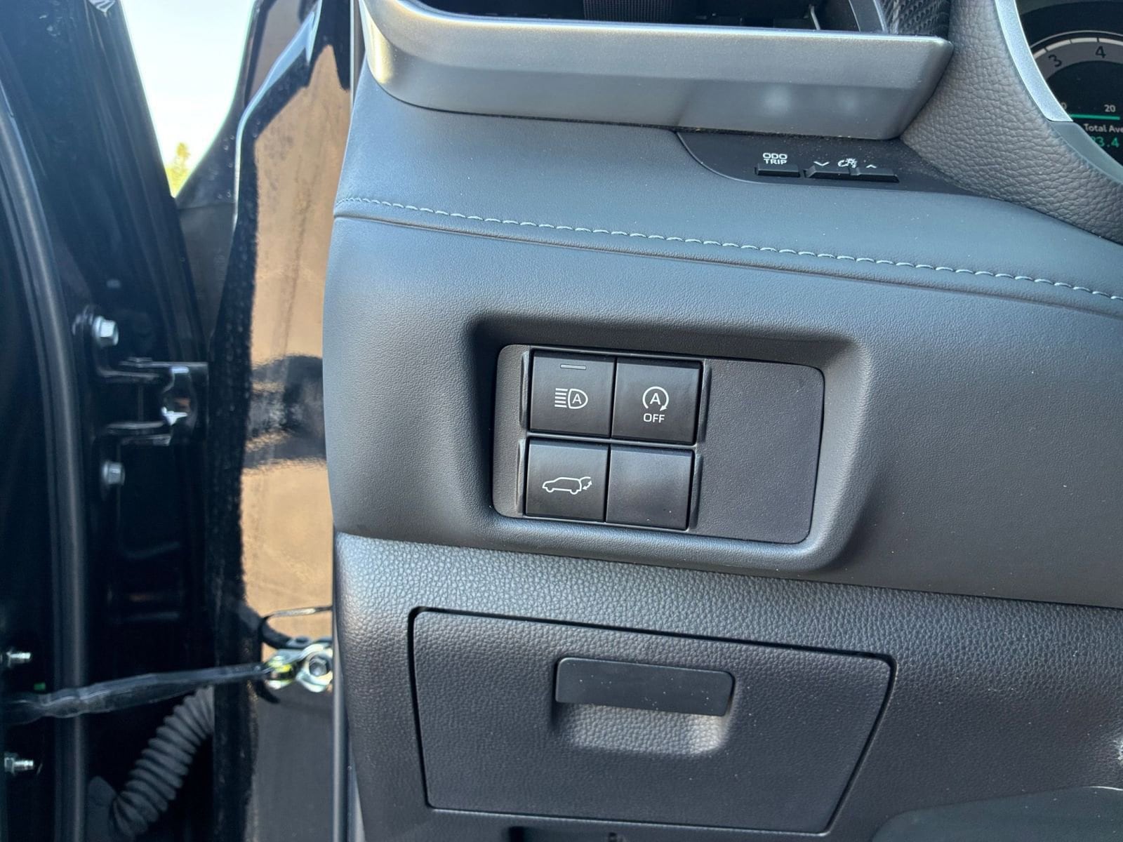 Thumbnail: 2025 Toyota Highlander - 23