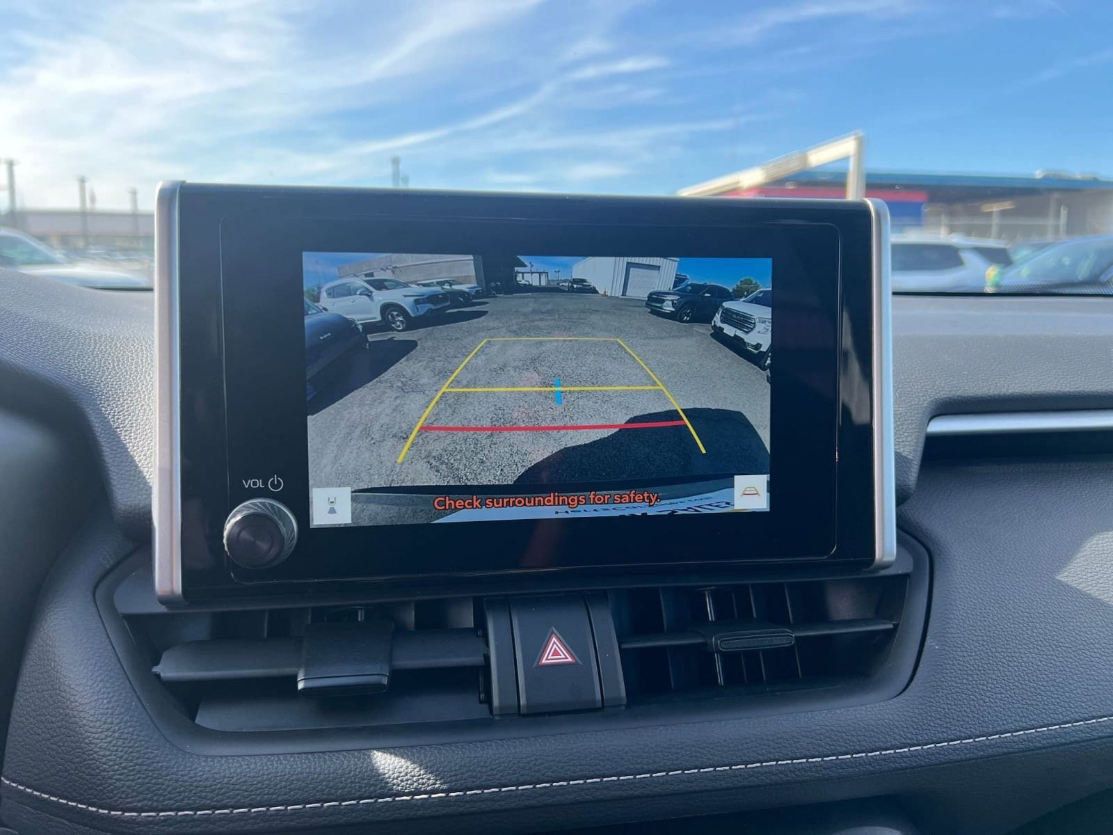 Thumbnail: 2025 Toyota RAV4 - 17