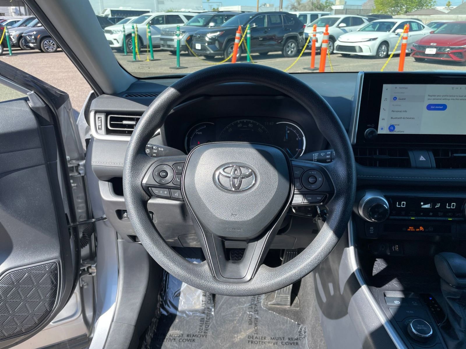 Thumbnail: 2025 Toyota RAV4 - 27