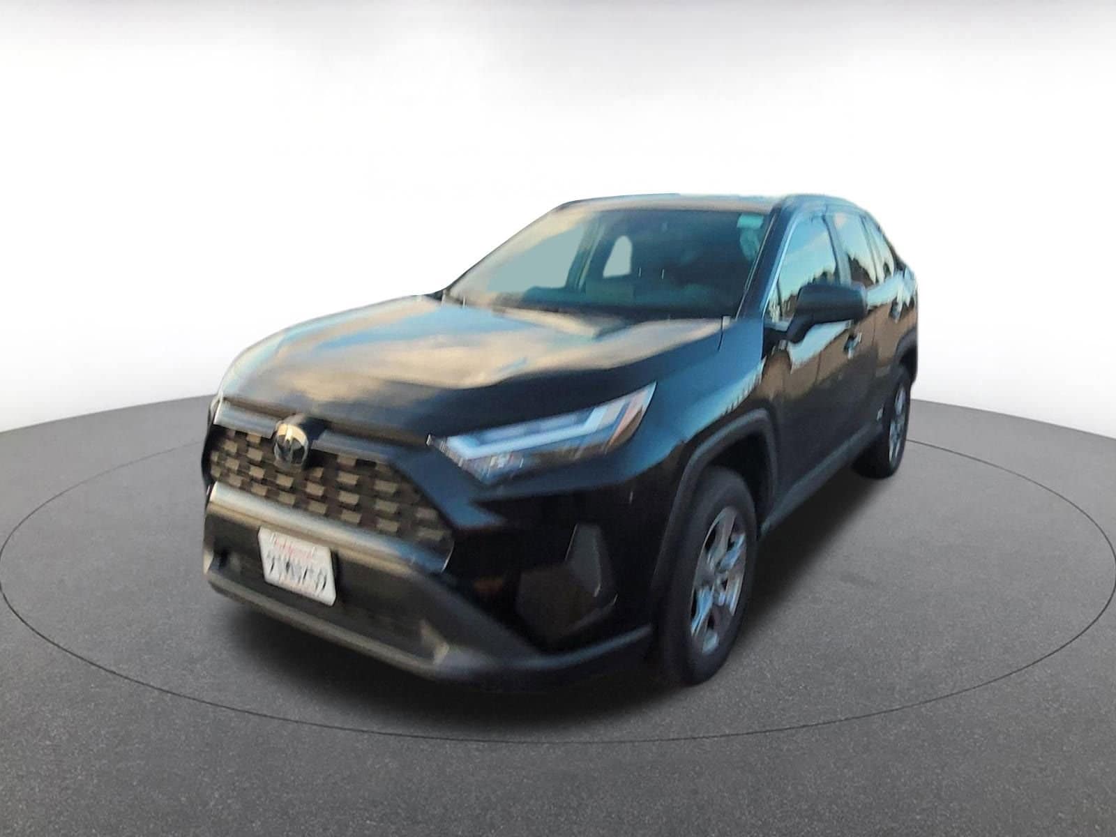 Thumbnail: 2025 Toyota RAV4 - 3