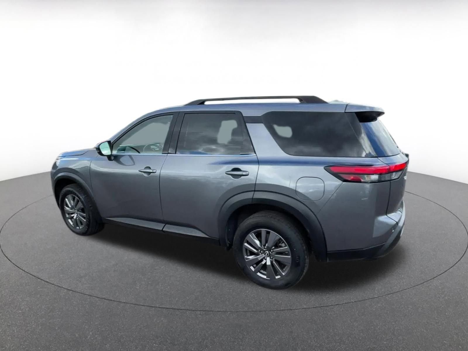 Thumbnail: 2025 Nissan Pathfinder - 10