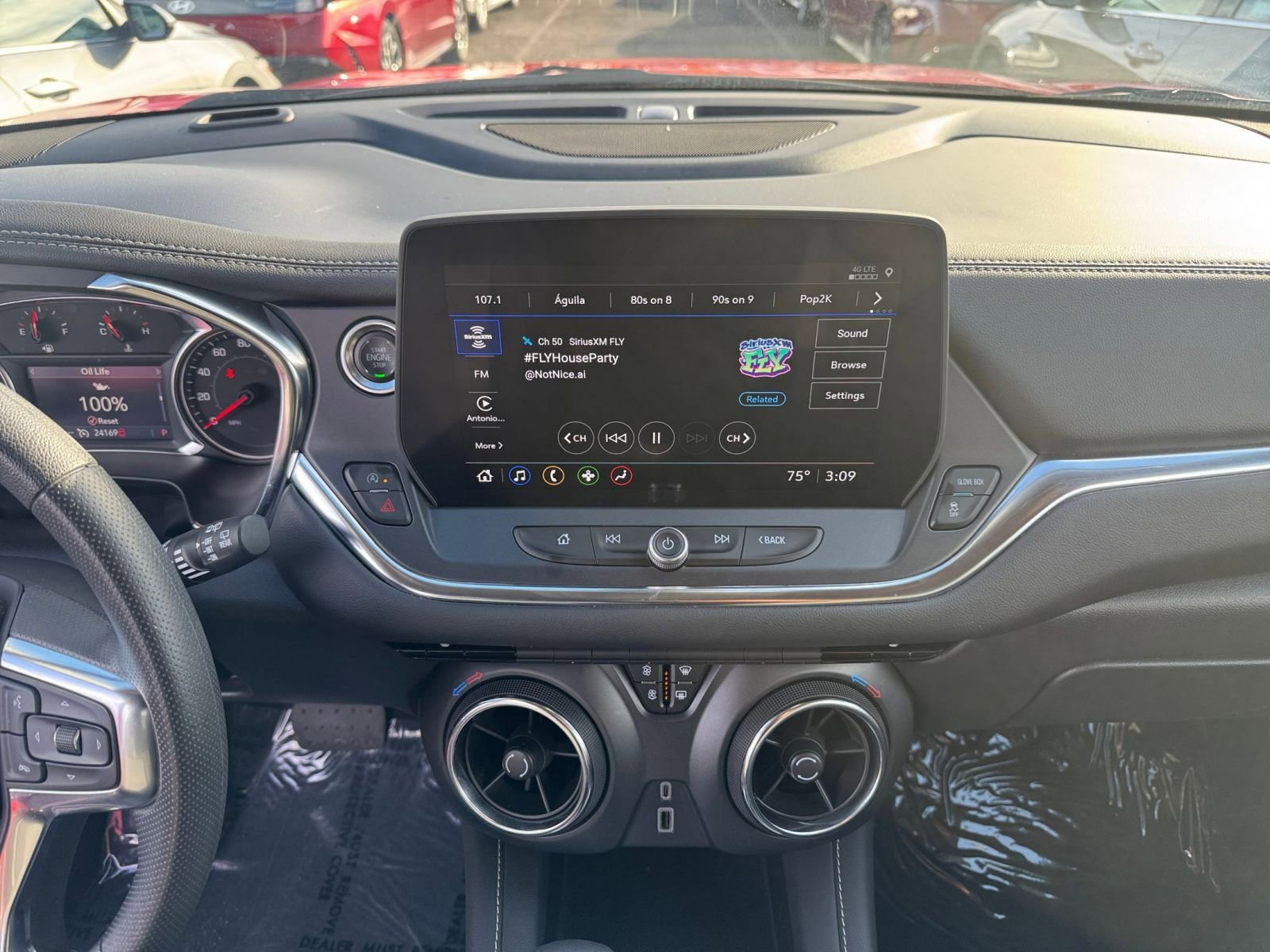 Thumbnail: 2025 Chevrolet Blazer - 18