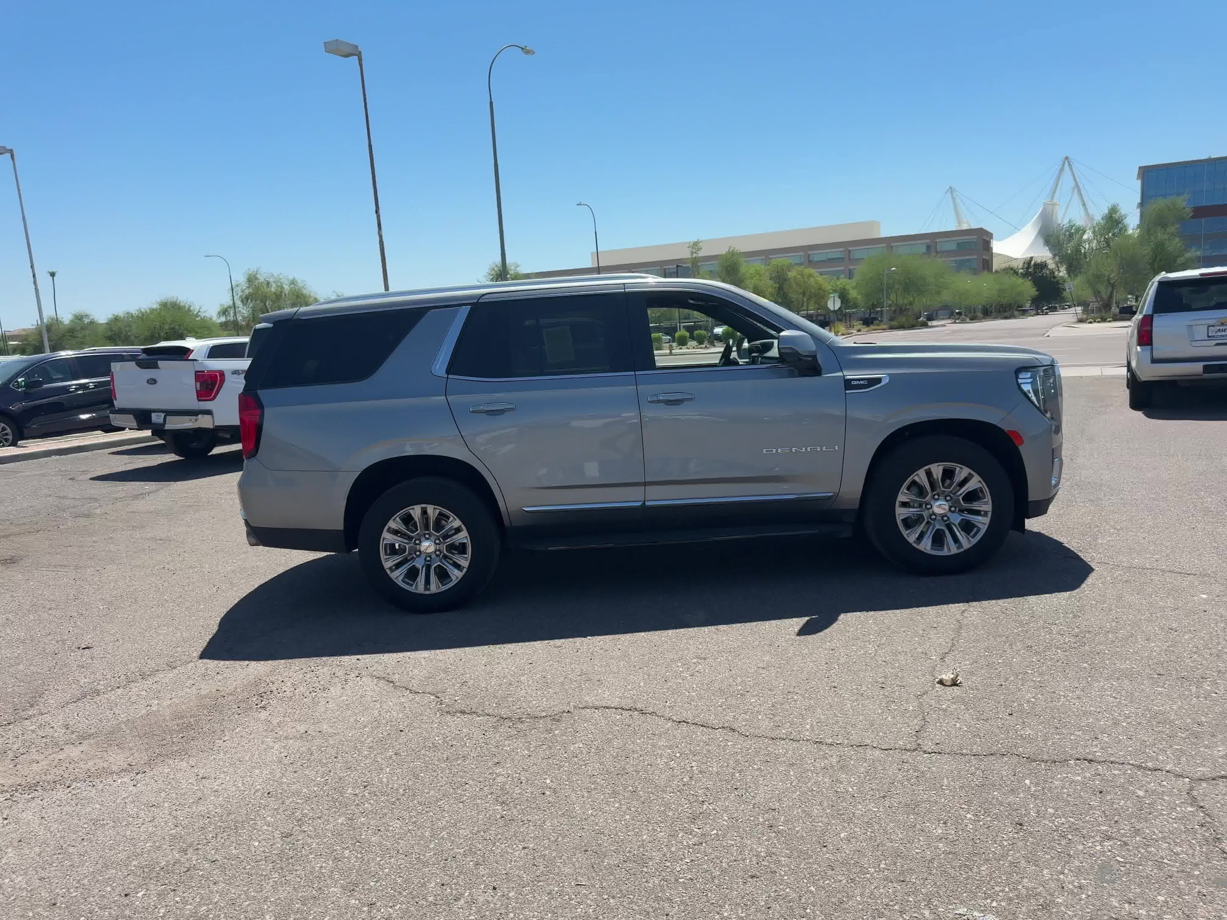 2023 GMC Yukon Denali 5