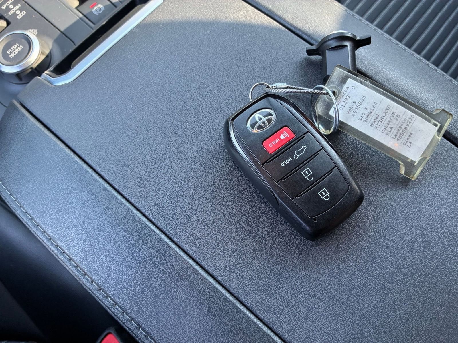 Thumbnail: 2025 Toyota Highlander - 21