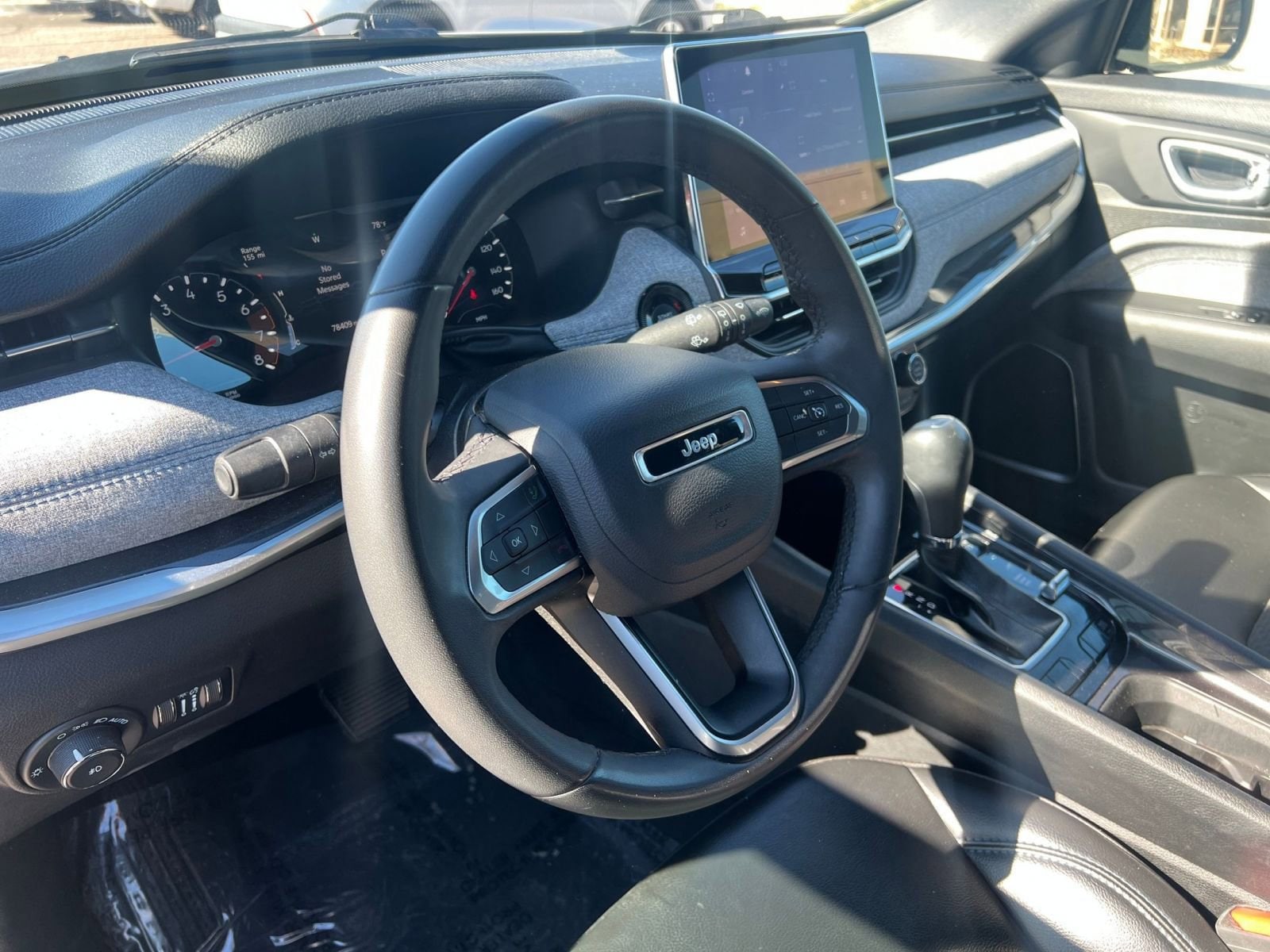 Thumbnail: 2023 Jeep Compass - 28