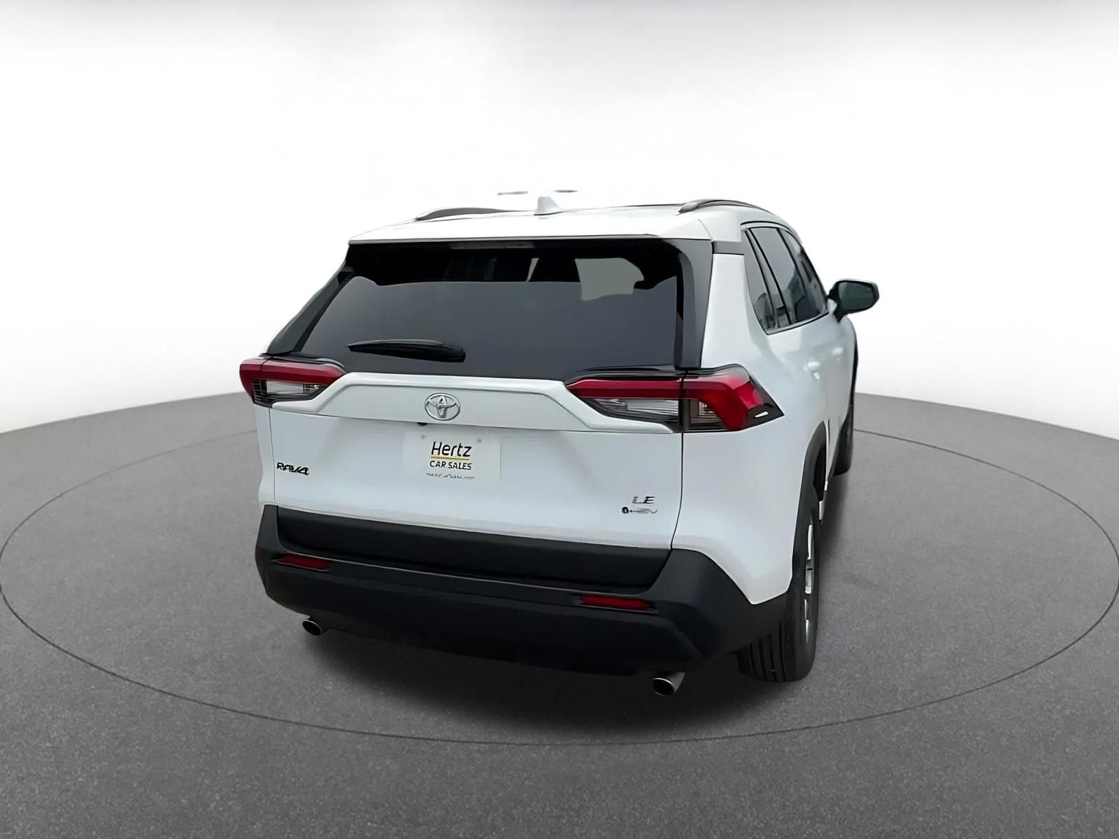 Thumbnail: 2025 Toyota RAV4 - 14