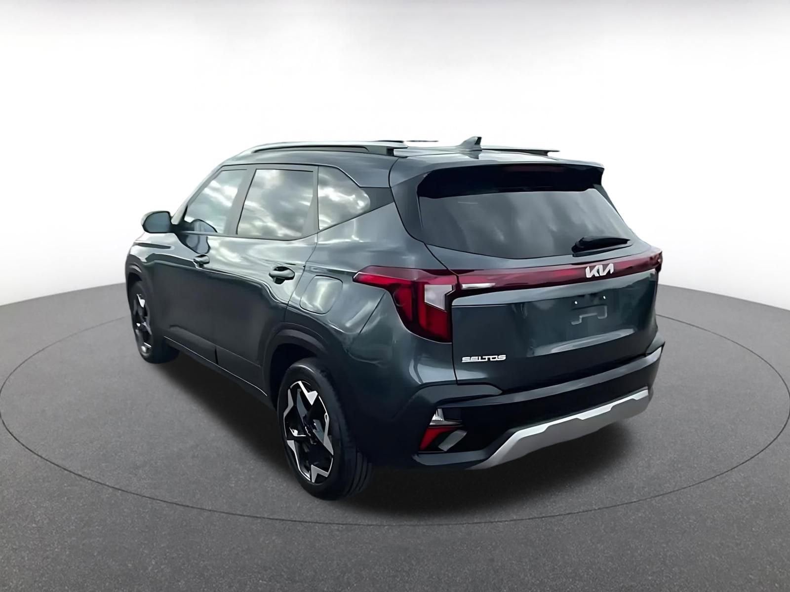 Thumbnail: 2025 Kia Seltos - 11