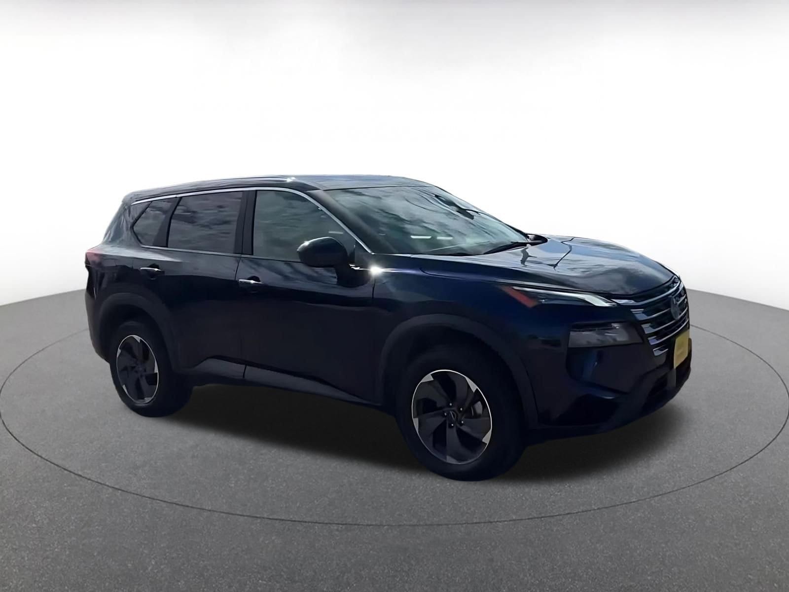 Thumbnail: 2025 Nissan Rogue - 2