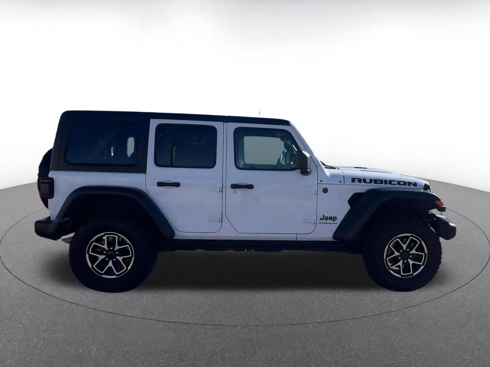 Thumbnail: 2025 Jeep Wrangler - 15